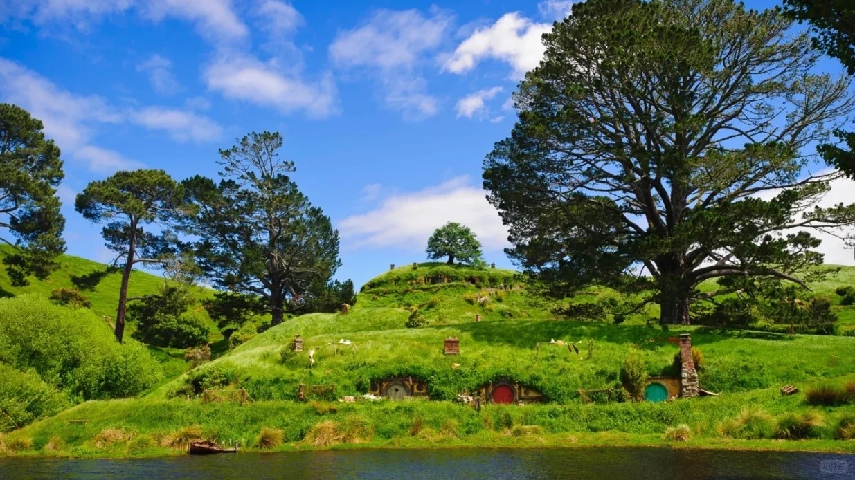 NEW ZEALAND: THIÊN ĐƯỜNG NAM BÁN CẦU AUCKLAND – MATAMATA – ROTORUA – WAITOMO – QUEENSTOWN – MILFORD SOUND – MT COOK – TEKAPO – CHRISTCHURCH